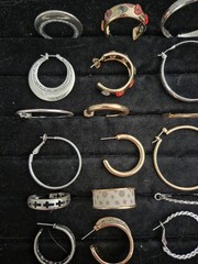 Vintage To Now Quality Earrings Lot Gold & Silver Tone HOOPS pierced NO JUNK 20