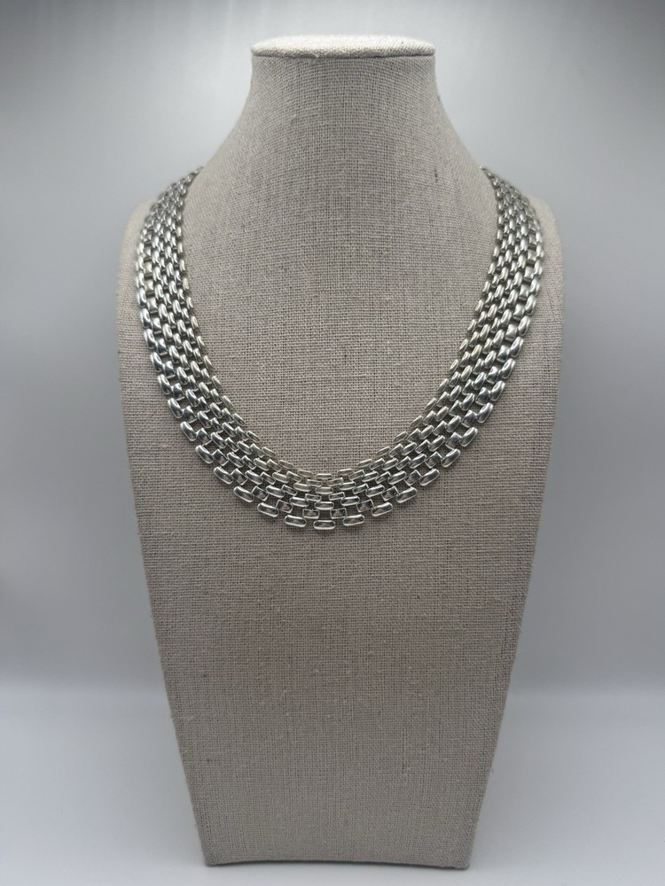 Vintage Avon Silver Plated Wide Flat Panther Link Chain Collar Necklace