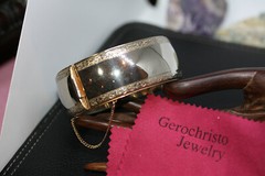 Vintage Silver Alloy Metal Ladies Engraved edge Bangle 1″ Wide Bracelet 6″ 56Gr