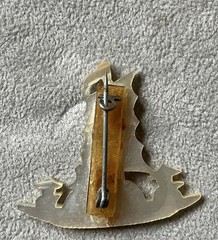 Vintage Carved Mother Of Pearl Asian Boat With Sail Brooch 1.5 Inches