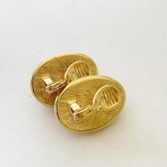 Vintage Monet Earrings Faux Peach Pearl and Gold Tone Clip on