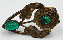 Green Glass Cabochon Floral Brass Fur Dress Clip Leaves 2.5 In Vintage