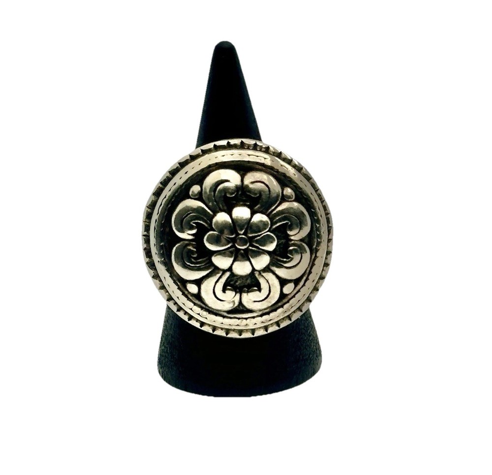 Vintage 925 Sterling Silver Domed Concho Style Floral Statement Ring Size 7.5