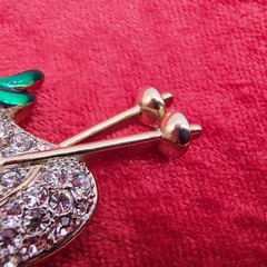 Vintage Skier Brooch Pin Gold Tone Rhinestone Encrusted Green Red Enamel Winter