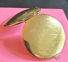 Vintage Goldtone ‘70s Locket No Markings 1 3/4”