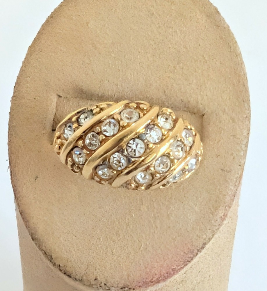 Vintage 80’s AVON Gold Tone Rhinestone Dome Cocktail Ring Sz 9.5