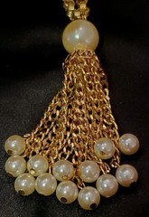 CAROL DAUPLAISE Vintage Necklace, Golden Chain & Ivory Pearls in Tassel Design