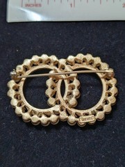 Vintage Crown Trifari Brooch With Interlocking Goldtone Leafy Wreaths And…