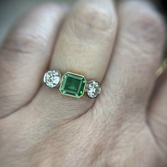 New by Heritage No Oil Emerald 3 Stone Old European Diamond Ring 2.45 ctw