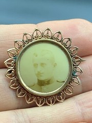 Antique Gold Filled Mourning Military Officer Photo Pin Brooch Marked c.1920’s