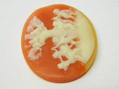 VTG ANGELS DANCING AROUND TREE CARVED UNMOUNTED LOOSE RESIN CAMEO PEACH & WHITE