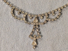 VINTAGE RHINESTONE NECKLACE & DANGLE SCREW ON EARRINGS SET RETRO GLAMOROUS