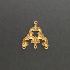 4 Loop Raw Brass Scrolled Chandelier Pendant Findings mtl084