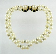 Vintage Mimi D N Faux Pearl Beaded Strand Necklace Enameled Clasp 15.25 Inches
