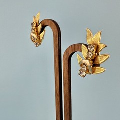 Vintage Rhinestone Earrings Gold Tone Leaf Branch Climber Clip On Dimensional
