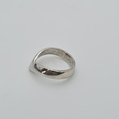 Vtg VINIC? Signed Ring 925 Sterling Silver Chevron Deep Vee Size 8.25 FREE $HIP!