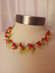 READ Vintage Italian Glass Fruit red bird leaf Salad cardinal green Necklace