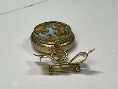House of Fuller Solid Perfume Enameled Gold Locket Bow Brooch Unused