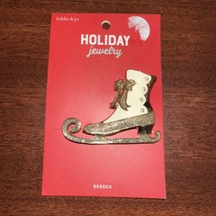 HILDIE And Joe Ice Skate Brooch