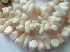 116g 30in VINTAGE ANGEL SKIN CORAL GRADUATED BRANCH BEAD NECKLACE SILVER CLASP