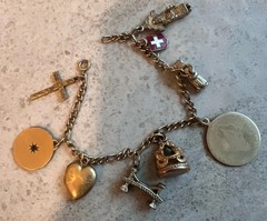 Vintage 7″ 12K GF Gold Filled Charm Bracelet 9 Charms Old Locket Fob 32g H6