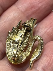 Green Eyed Swan Pin Brooch Gold Toned Vintage Gerry’s Fashion Jewelry 1.25”