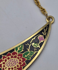 Vintage Black Floral Cloisonne Collar Necklace 17 in Gold Tone Taiwan