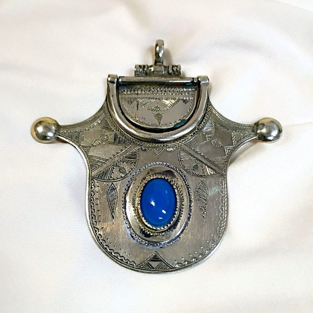 Turkmen “Mountain” tribal pendant amulet