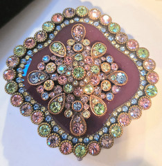 joan rivers jeweled secrets keepsake box Treasured Reverie brooch earrings pin