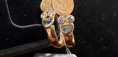 Vintage 18k gold earrings, three stones, with face portrait on it .16 otz