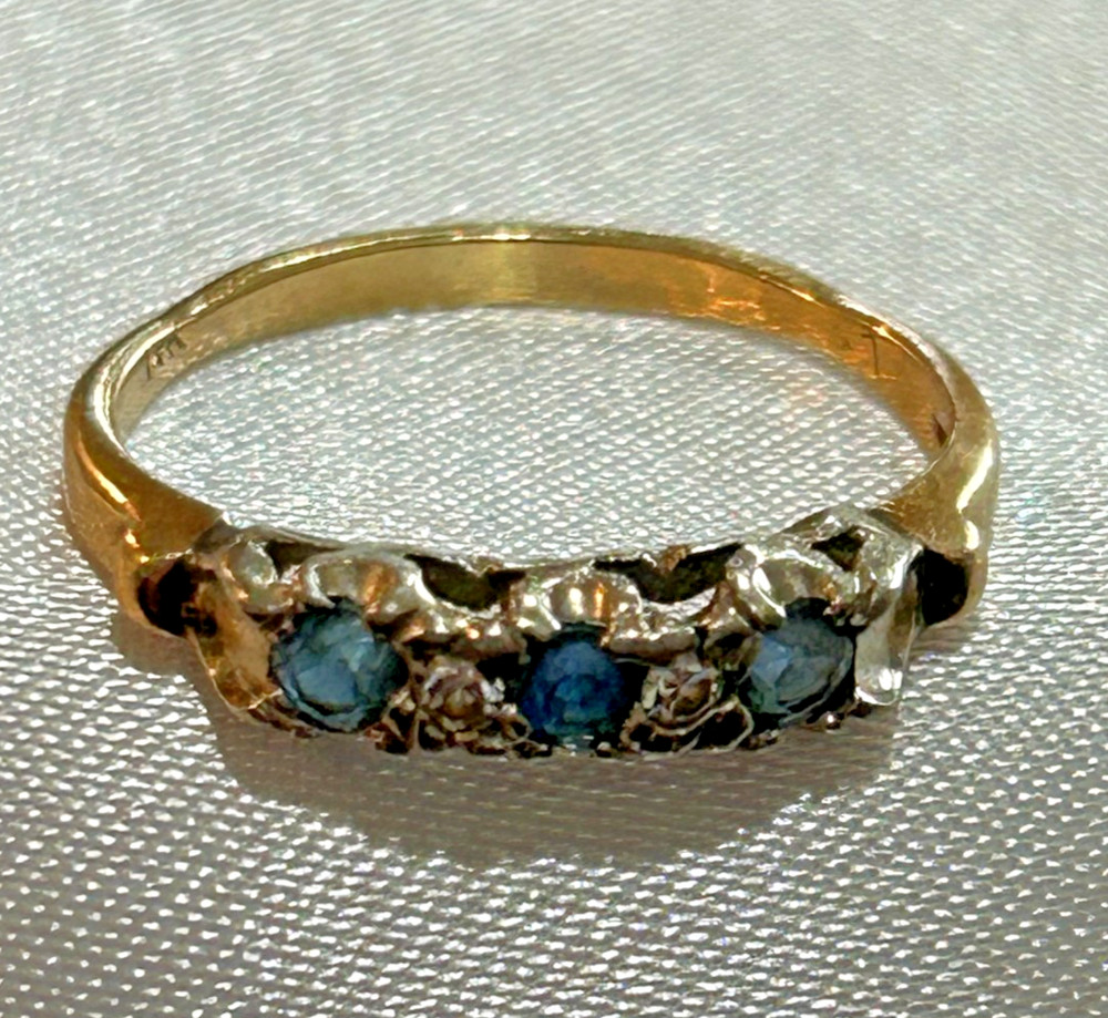 VTG LADIES 14K YELLOW GOLD NATURAL SAPPHIRE & DIAMOND RING 1.8 GRAMS STONES