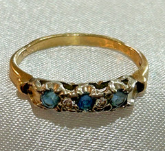 VTG LADIES 14K YELLOW GOLD NATURAL SAPPHIRE & DIAMOND RING 1.8 GRAMS STONES