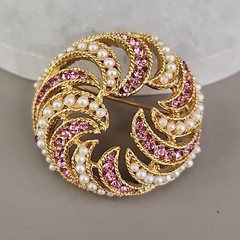 Vintage Rhinestone Brooch BSK Pink Faux Pearls Domed Round Gold Tone 1 5/8″