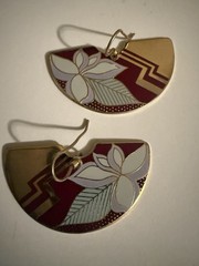 Vintage Laurel Burch Gold Tone Burgundy Enamel Flower Dangle Earrings