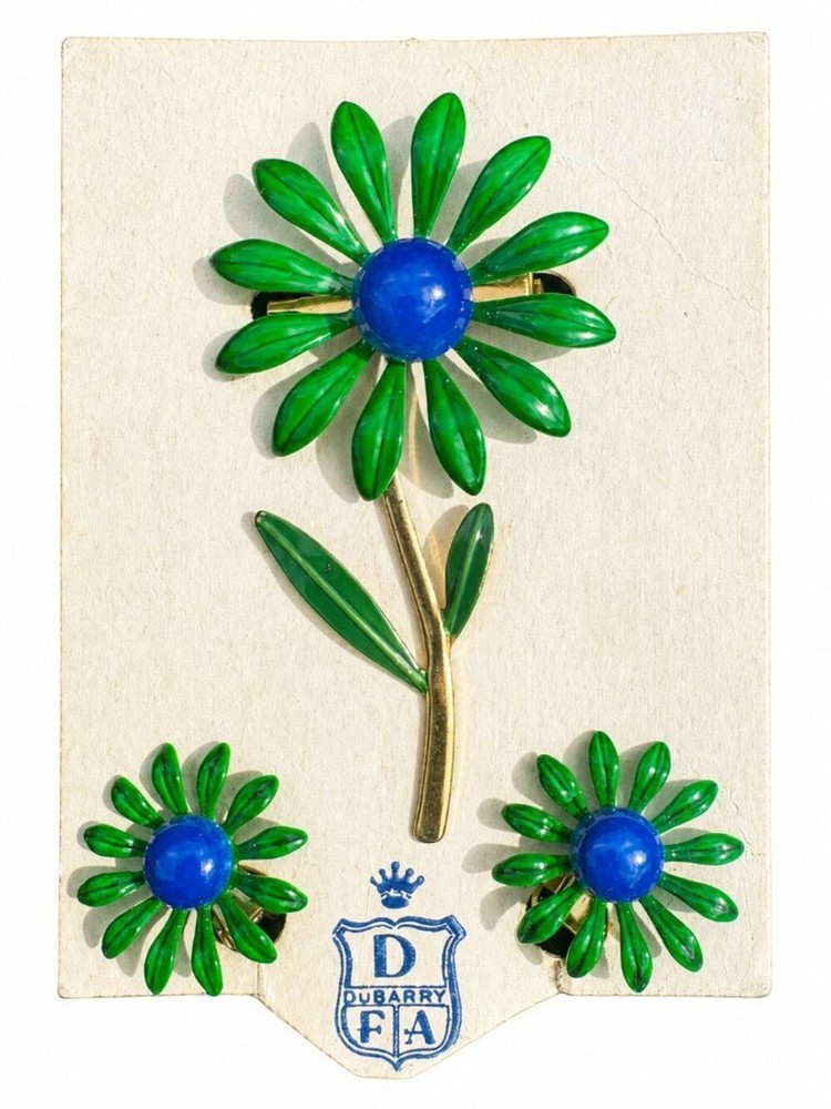 Vintage Dubarry Fifth Avenue Green Enamel Daisy Brooch & Clip Earring Set