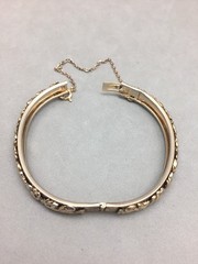 Gold Tone Hinged Bracelet Floral Relief 7″ x 9mm Wide Vintage Safety Chain