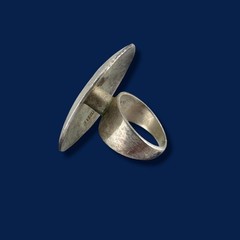 Vintage Suzanne St. Claire Sterling Silver Hammered Disc Ring Size 7.5