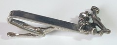 Vtg Silver-tone Tie Bar Clip: Sullen Man in Top Hat Holding Bent Street Lamp