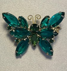 Gorgeous MCM Gold Tone Prong Set Butterfly Brooch Teal Navette&Round Rhinestones