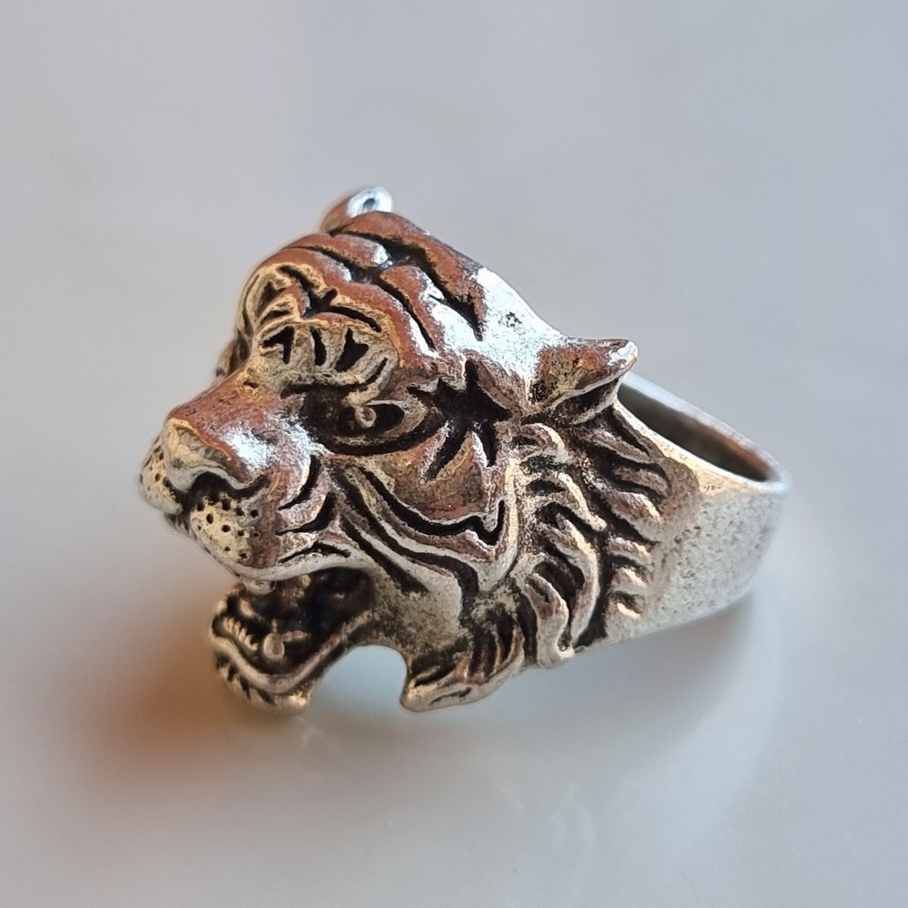 Ancient Antique Tiger Ring Viking Silver color Engraved Size 9