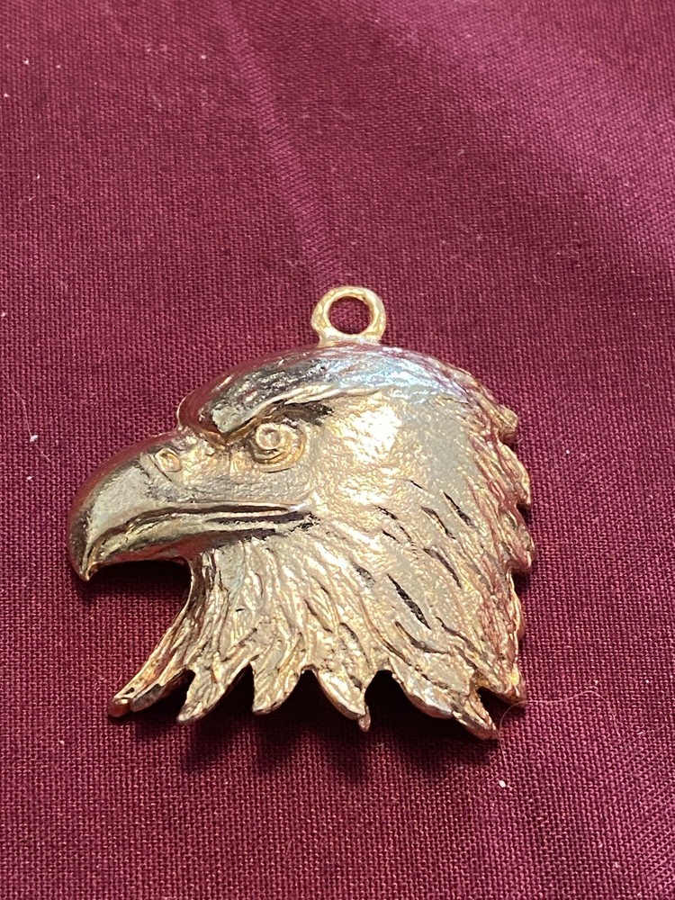 VTG GOLD PLATED METAL EAGLE HEAD PIN/BROOCH- 1970’s/80’s Costume Jewelry