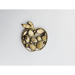LC Liz Claiborne Green enamel leaf Earth tone Apple Brooch pin 1 5/8 “