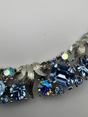 Vintage Lisner Necklace Blue Aurora Borealis AB Rhinestone Leaf Choker READ