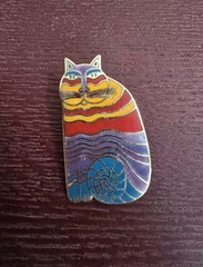 Retired Vintage Laurel Burch Colorful 80s RAINBOW CAT Enamel Pin Brooch