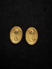 Vintage Gold Tone Gray Faux Jade Oval Stud Earrings Modernist Retro