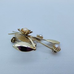 Vintage Floral Spray Brooch Gold Tone Faux Pearl Cottagecore Garden Party Flower