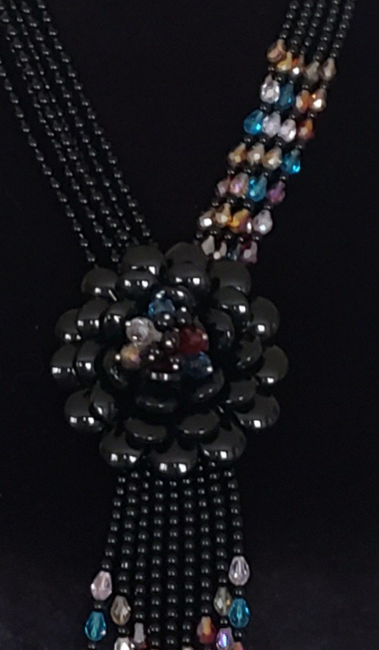 Joan Rivers RETIRED “Starlet Style ” Sautoir Necklace in Black