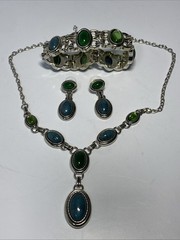 Vintage Silvertone Faux Jade Lariat Necklace + Bracelet + Earrings Set