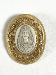 Vintage Egyptian Pin Brooch Cleopatra Crook and Flail Pharaoh Gold Tone 1.75 in