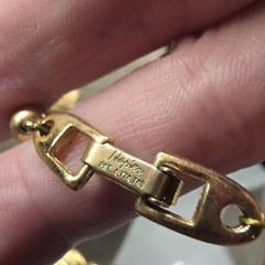 napier necklace Long Yellow Gold Tone Excellent Barely Worn Vtg 1970s-1980s 28″